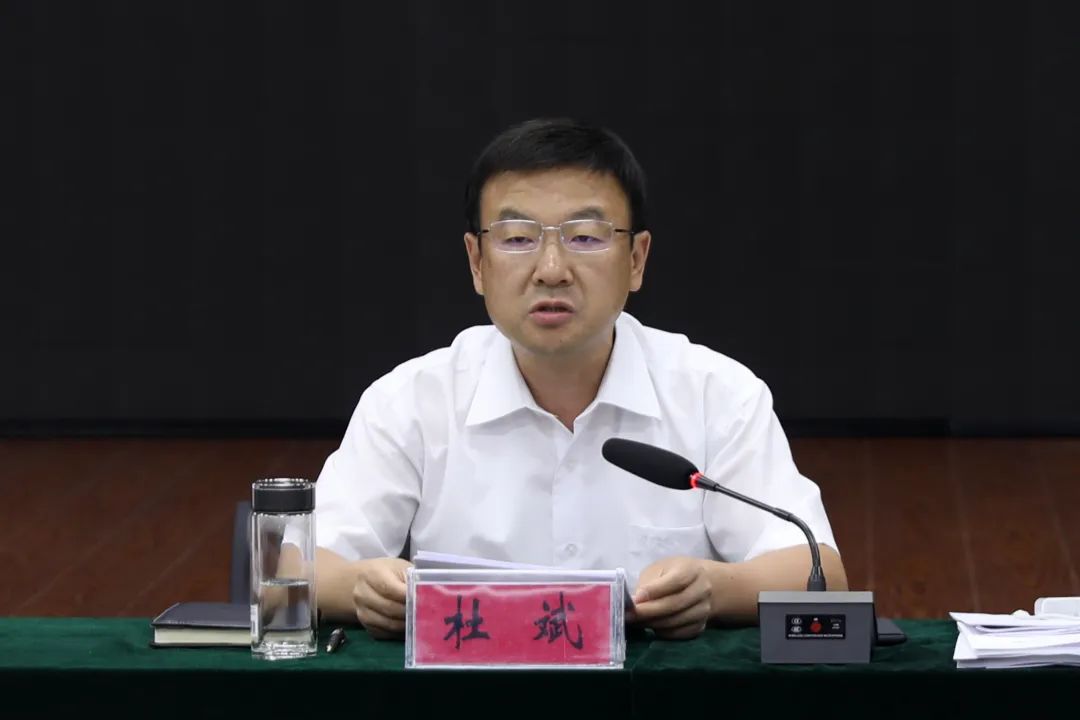 729c663bda5f5a6706f2cb8d2797eb77